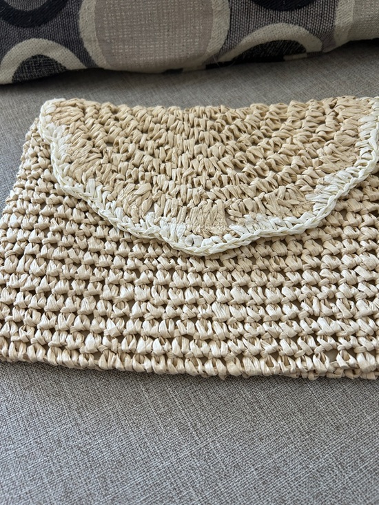 Handbags - Braided Straw Envelope Clutch - Cream